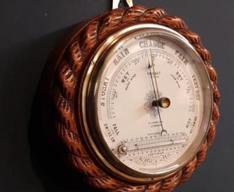Victorian Oak Ships Barometer with Thermometer - Image 2