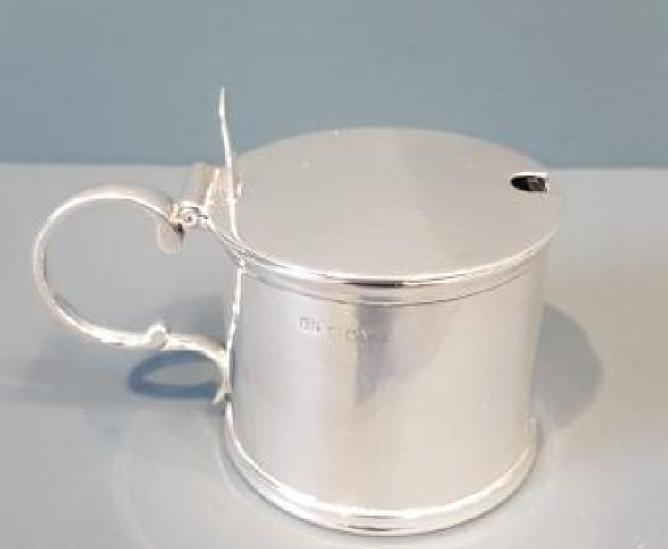 Mid Victorian Silver Mustard Pot by George Unite - Image 1