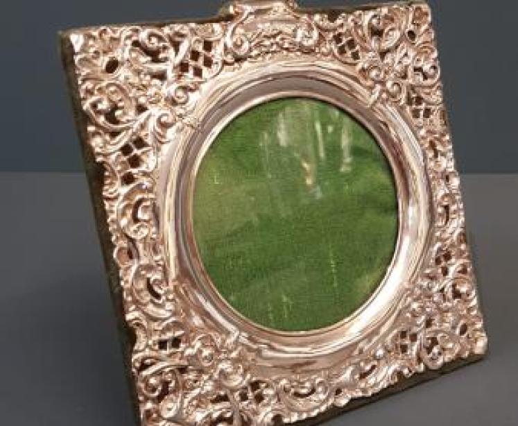 Edwardian Embossed Silver Photo Frame - Image 2