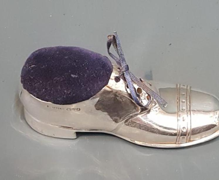 George V Chester Silver Brogue Pin Cushion - Image 3