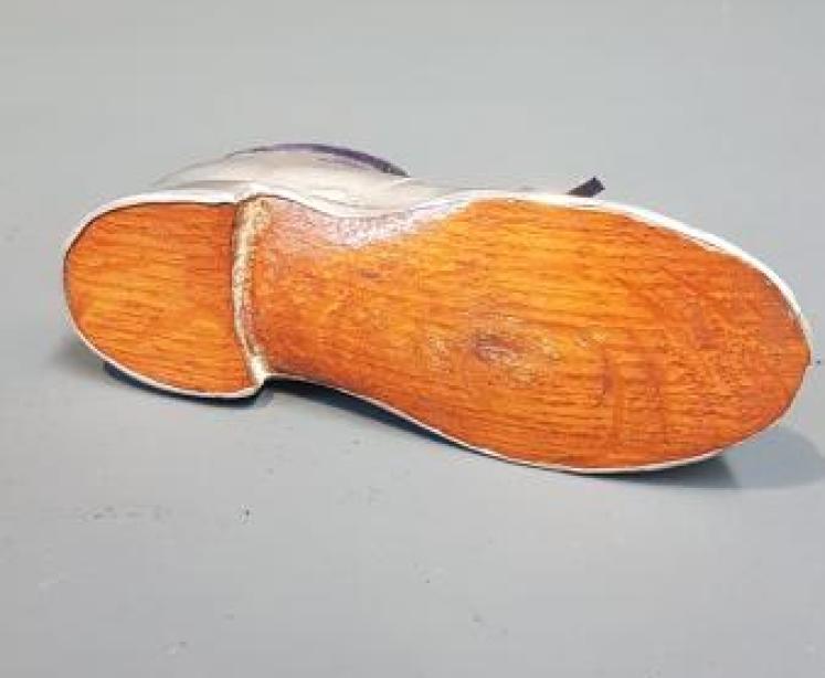 George V Chester Silver Brogue Pin Cushion - Image 4