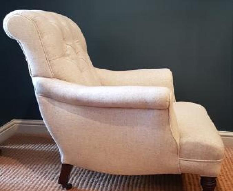 Superb Victorian Button Back Easy Chair - Image 6