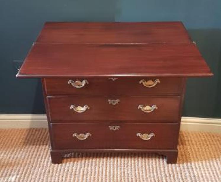 Small George II Red Walnut Bachelors Chest - Image 2