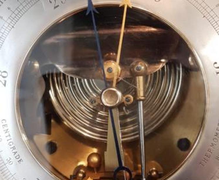 Victorian Bronzed Cased Marine Barometer with Twin Crescent Thermometers - Image 4