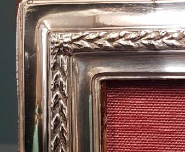 George V Portrait Size Silver Photo Frame - Image 5