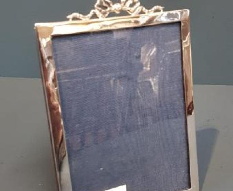 Edwardian Silver Ribbon Crest Photo Frame  - Image 1