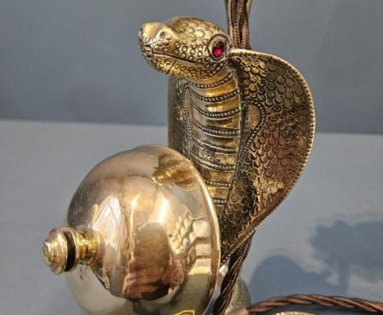 Unusual Edwardian Serpent Table Lamp and Counter Bell - Image 4