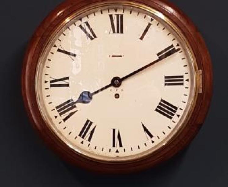 Edwardian Walnut Cased G.P.O. Dial Clock - Image 1