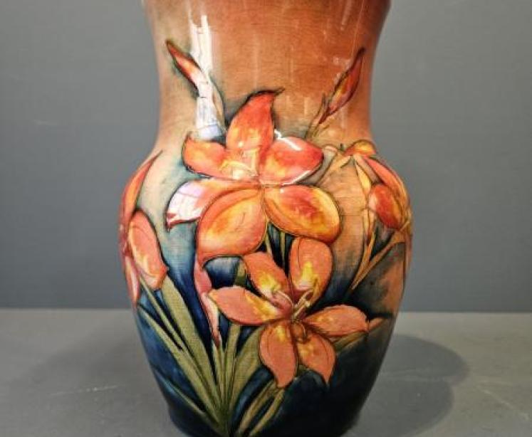 Superb Large Moorcroft Freesia Flambe Vase - Image 2