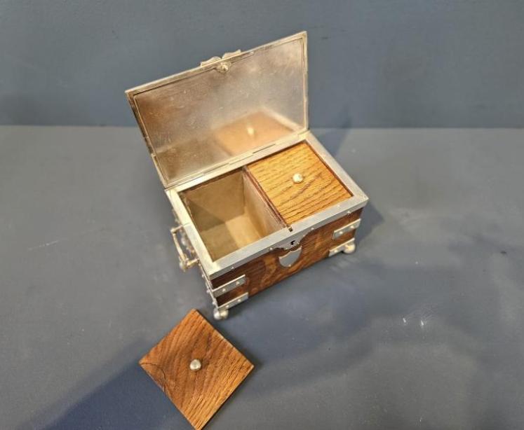 Victorian Oak and Silver Plated Tea Caddy - Image 5