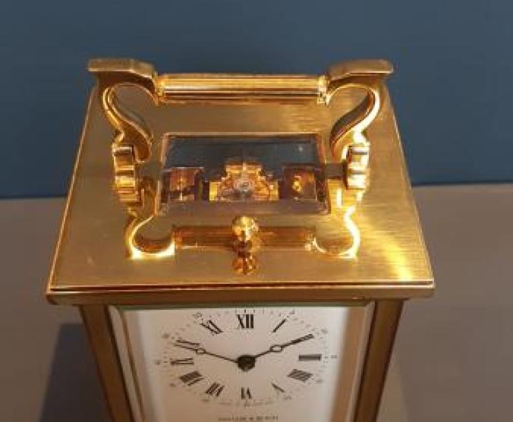 Fine Quality Gilt Brass Striking Carriage Clock - Image 3