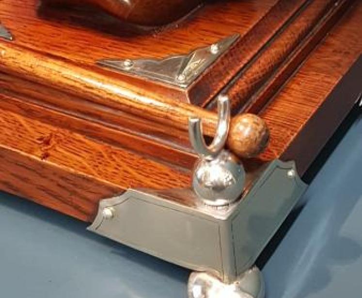 Victorian Oak Cattle Horn Dinner Gong - Image 5