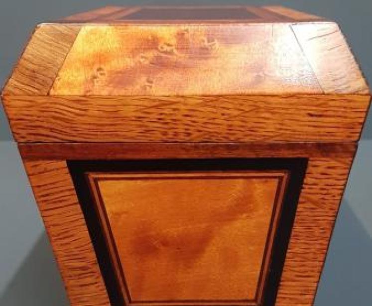 Regency Oak, Satinwood and Mahogany Tea Caddy - Image 3