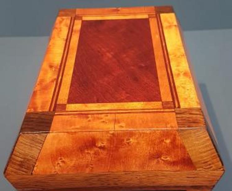 Regency Oak, Satinwood and Mahogany Tea Caddy - Image 4