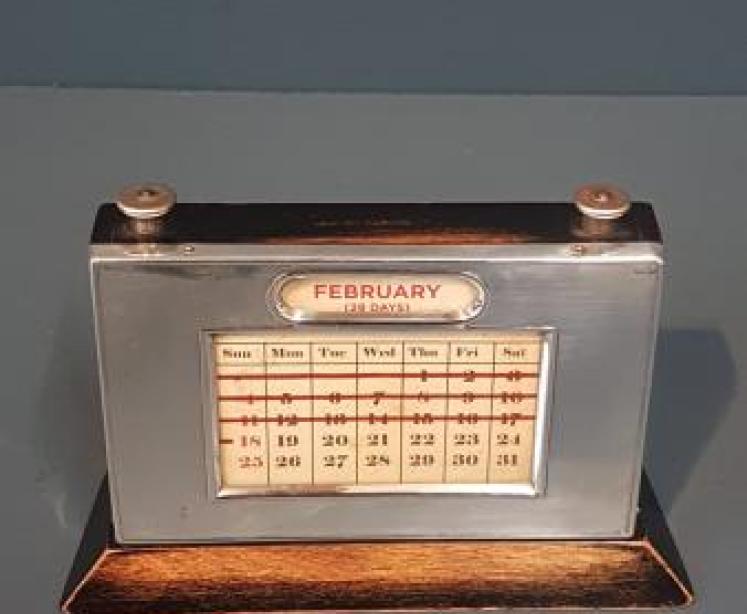 George V Silver Faced Perpetual Desk Calendar - Image 6