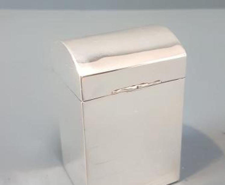 Silver Card Box with Playing Card - Image 3