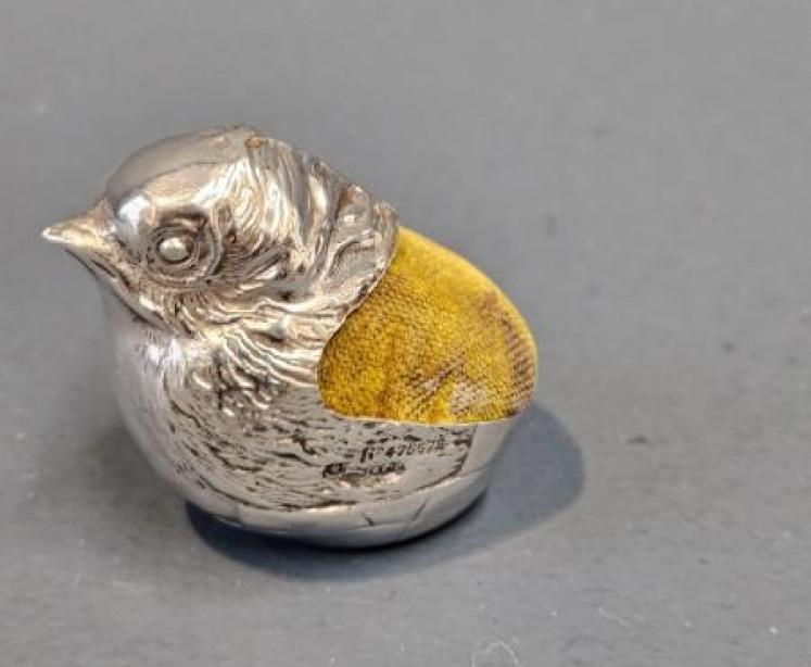  Chick Pin Cushion by Sampson Mordan - Image 2