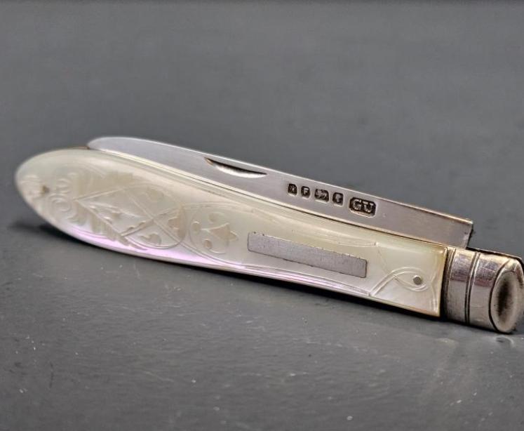 Mid Victorian Silver and Mother of Pearl Pen Knife - Image 4
