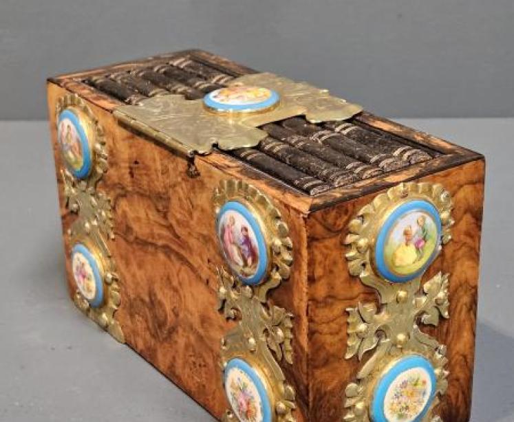 Victorian Burr Walnut Journal Box - Image 3