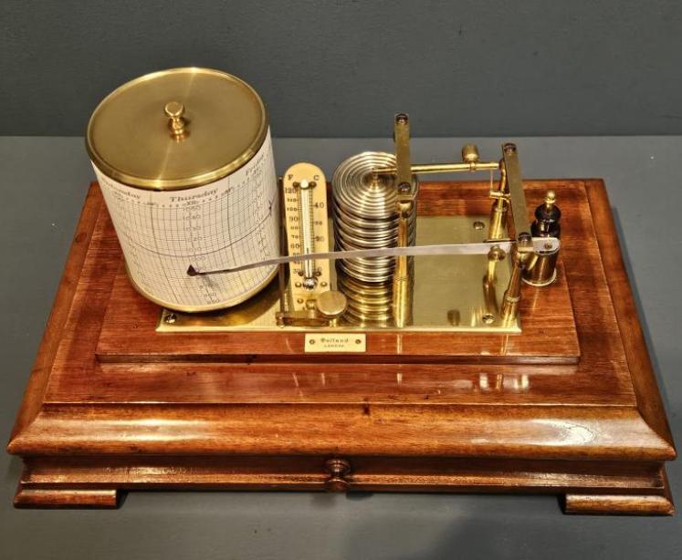 Fine Quality Walnut Cased Barograph by Dollond London - Image 4