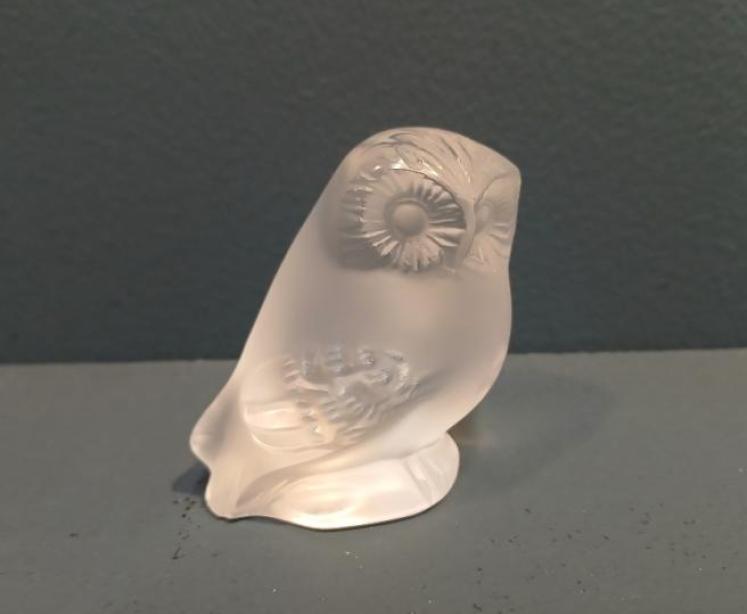 Lalique Opalescent Owl - Image 2
