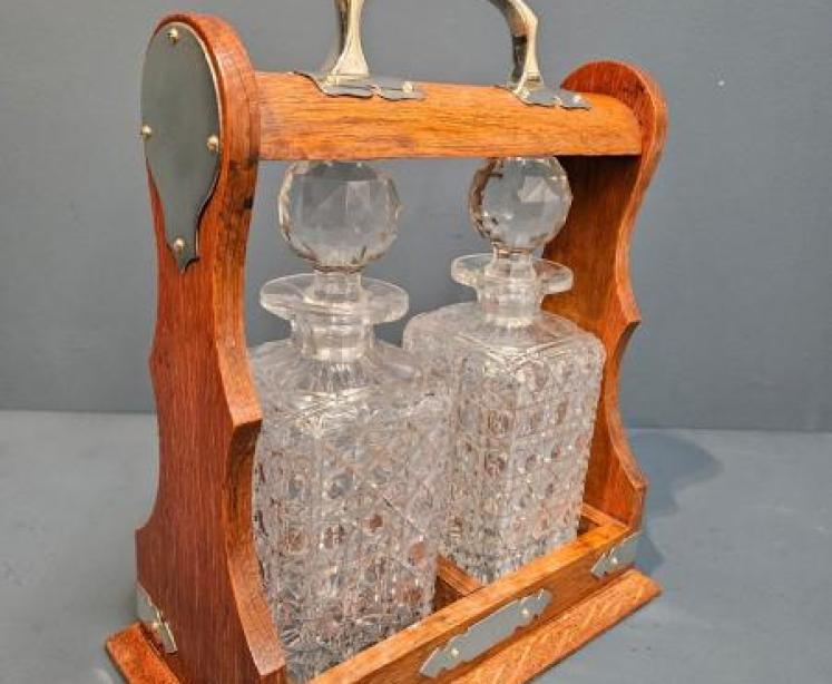 Victorian Oak & Silver Plated Two Bottle Tantalus - Image 6