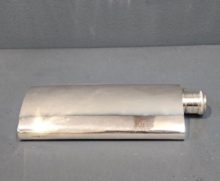 Immaculate Edwardian Silver Double Sized Hip Flask  - Image 2