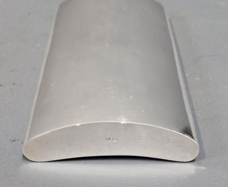 Immaculate Edwardian Silver Double Sized Hip Flask  - Image 4