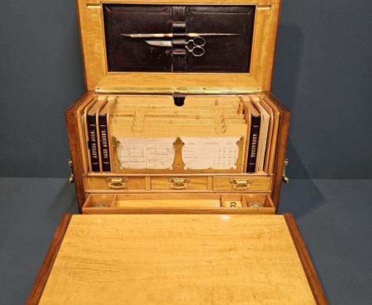 Outstanding Quality Victorian Stationary Box - Image 3