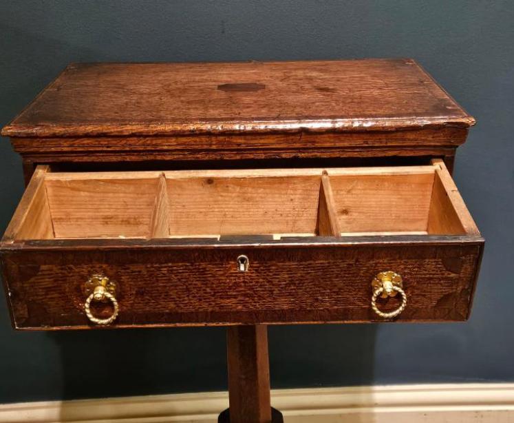 George II Oak Tripod Side Table - Image 5