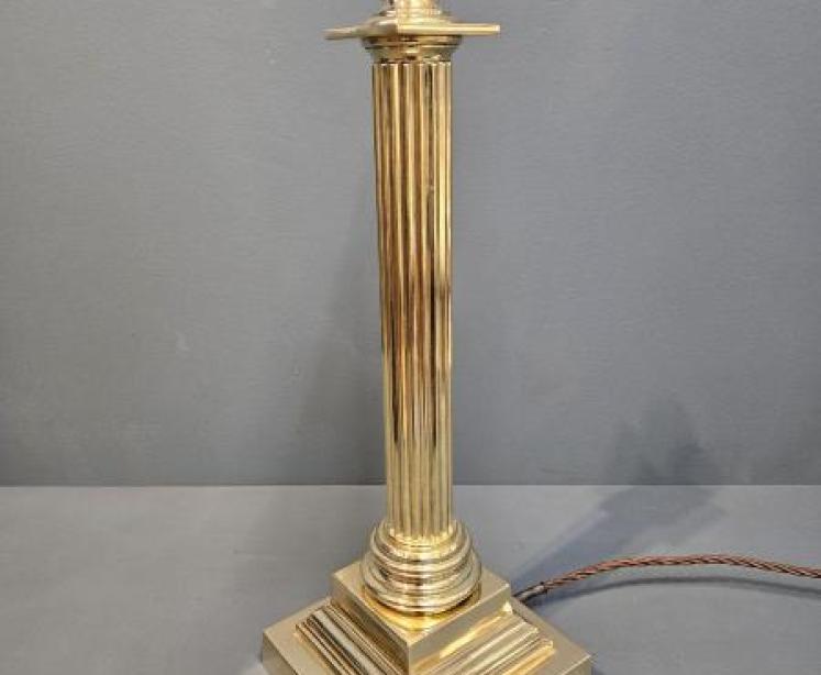 Edwardian Reeded Column Table Lamp by Hinks - Image 4
