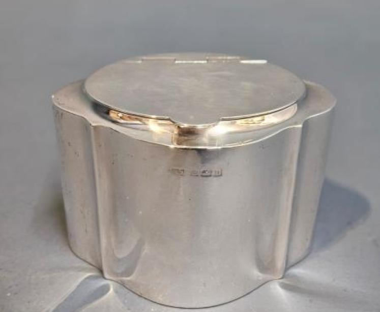 George V Silver Tea Caddy - Image 1