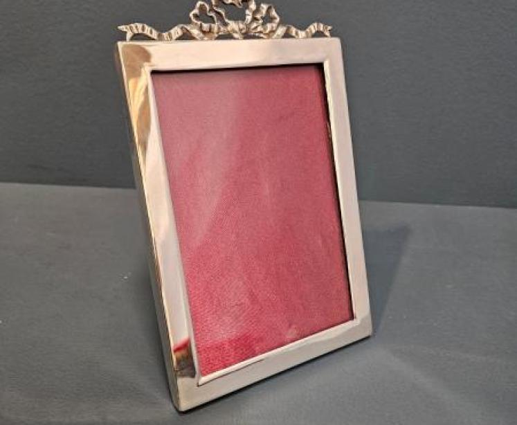 Edwardian Silver Photo Frame With Ribbon Crest - Image 6