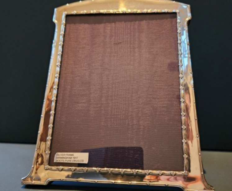 George V Silver Photo Frame - Image 1