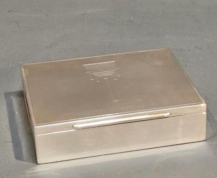 Silver Card Box with Rising Card Tray - Image 1