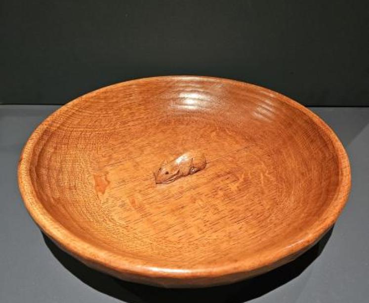 Large Thompsons of Kilburn Mouseman Adzed Oak Bowl - Image 2