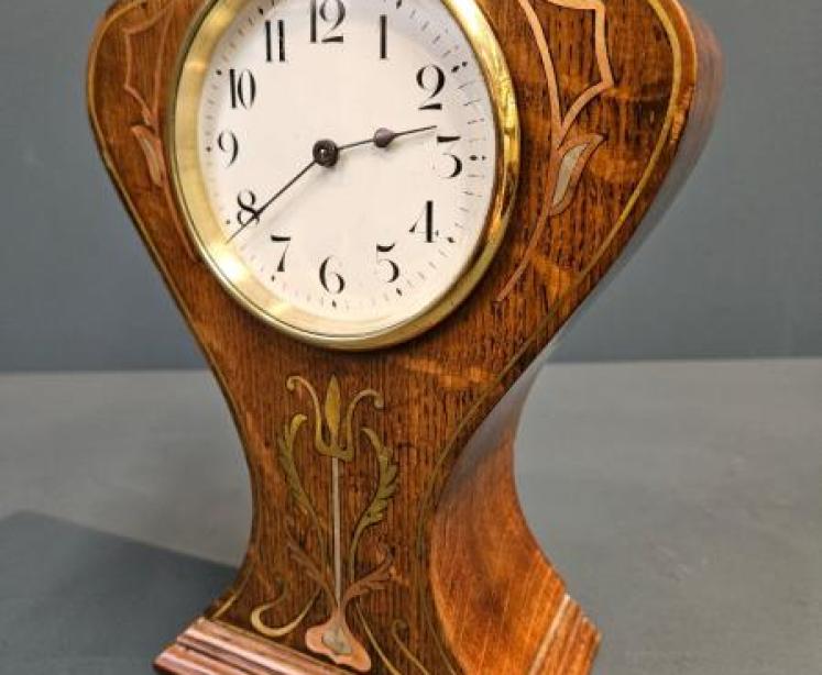 Brass Inlaid Art Nouveau Mantel Clock - Image 3