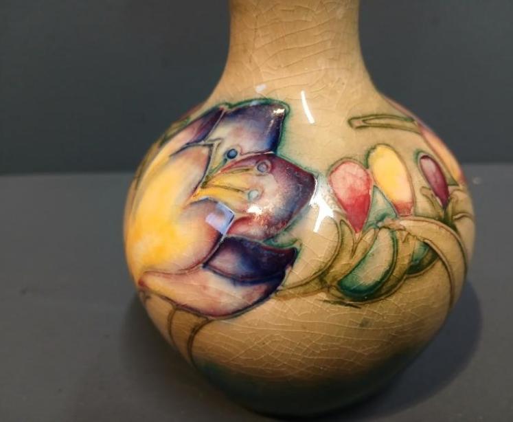 Moorcroft Freesia on Green Ground Vase - Image 3