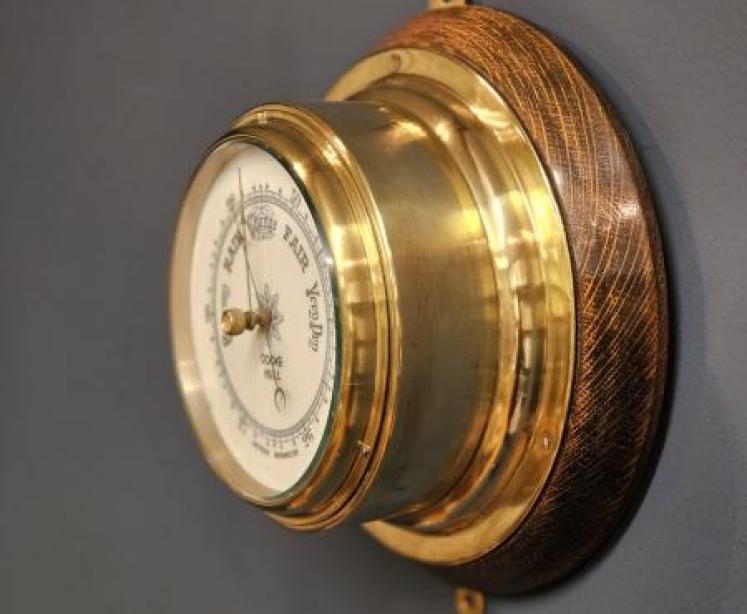 Cooke of Hull Victorian Bulk Head Barometer - Image 2