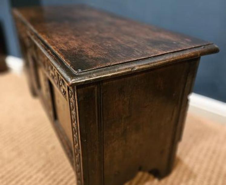 George I Oak Coffer - Image 5