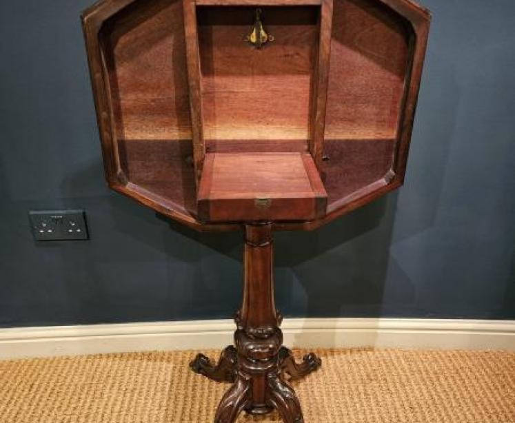 Superb Victorian Parquetry Walnut Snap Top Table - Image 6