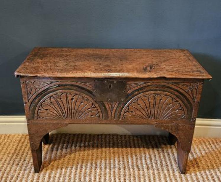 Small Period Oak Six Plank Coffer - Image 1
