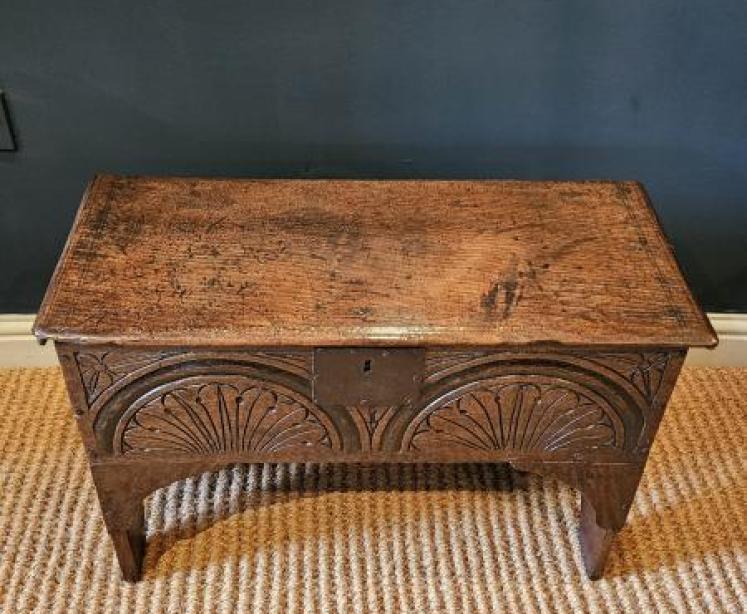 Small Period Oak Six Plank Coffer - Image 4