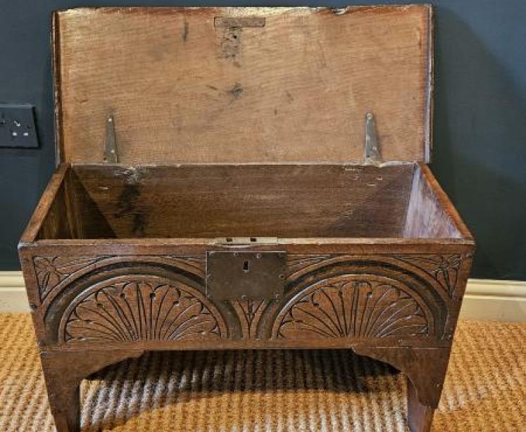 Small Period Oak Six Plank Coffer - Image 6