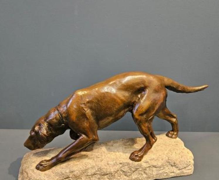 Bronze of a Pointer by Georges Gardet - Image 3