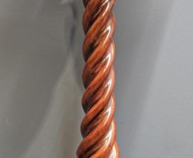 Superb Mid Victorian Burr Walnut Wine Table  - Image 4