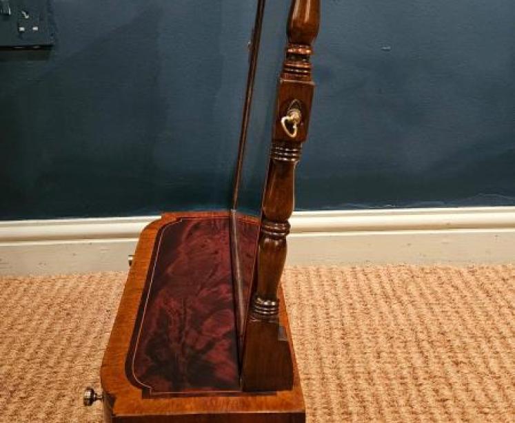 Early Victorian Mahogany Toilet Mirror  - Image 5