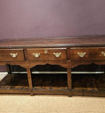 George II Oak Open Pot Board Dresser