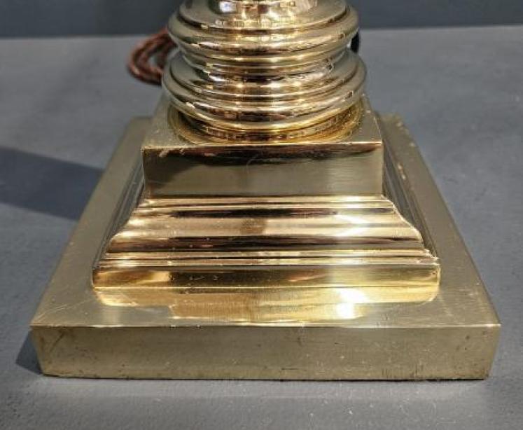 Edwardian Cast Brass Corinthian Column Table Lamp - Image 4