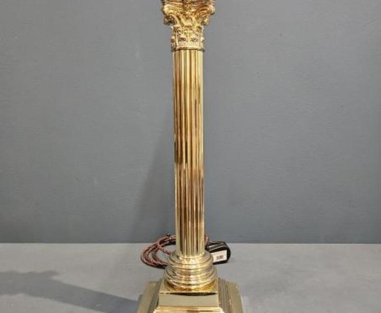 Edwardian Cast Brass Corinthian Column Table Lamp - Image 5